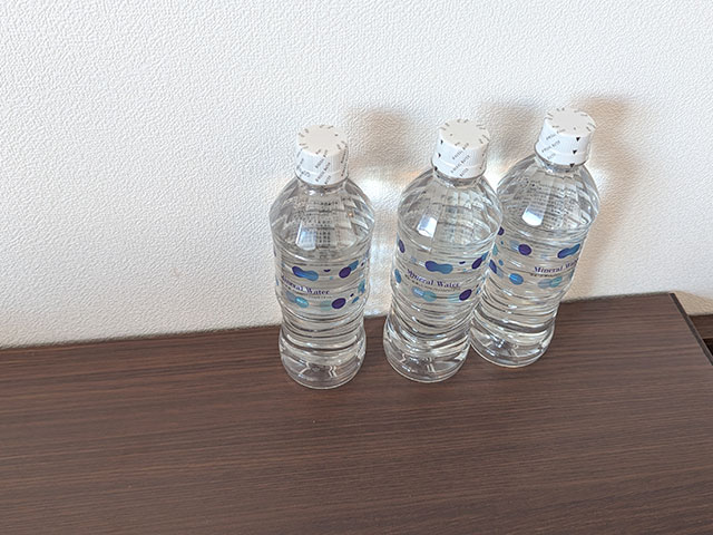 水